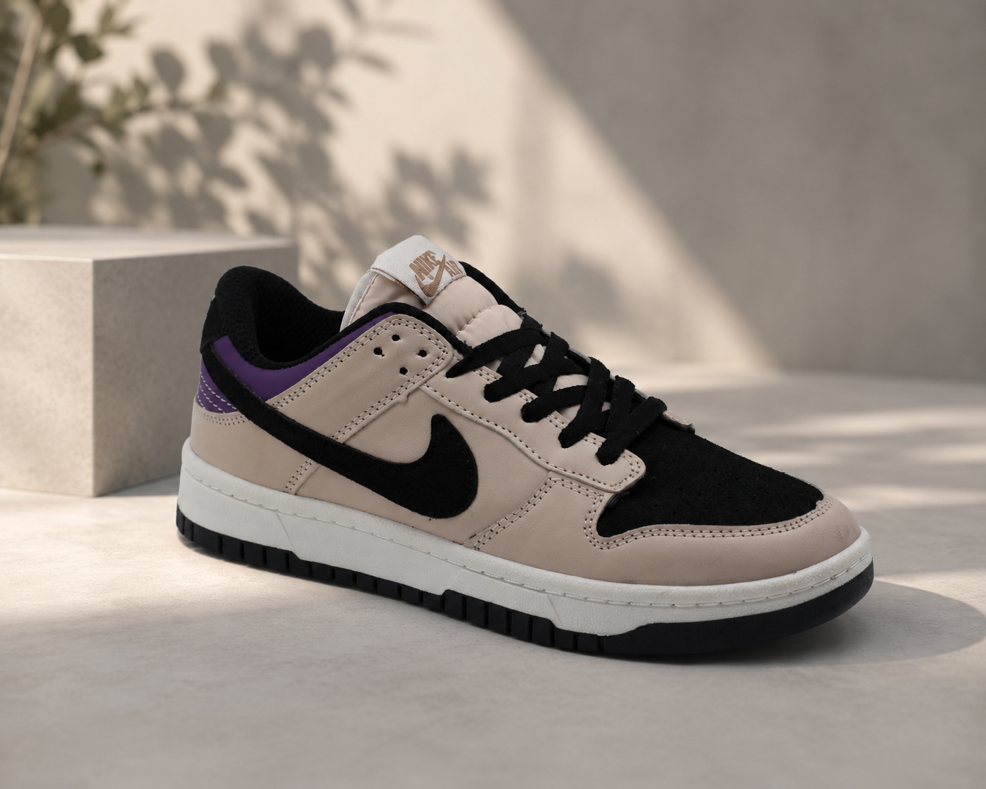 کتانی اسپرت کرم مشکی مدل Nike Low | استایل روزمره و خیابانی